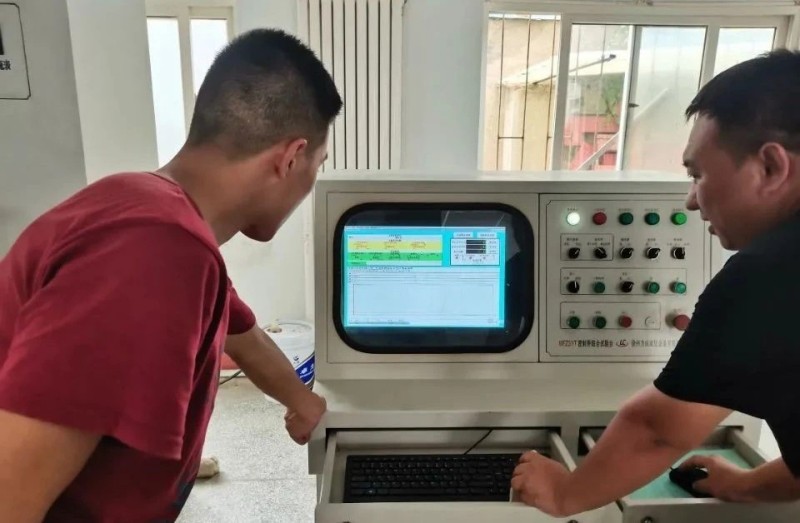 El sello de Qingdao Ruichen completó la prueba de sello de aceite CSH-X-05 PTFE
