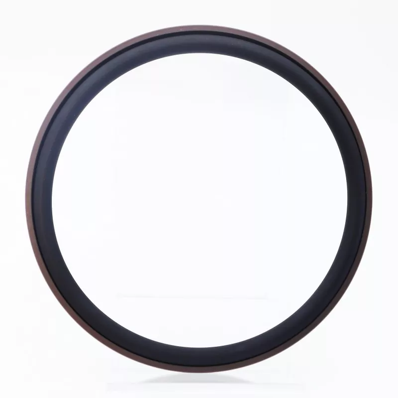Sello combinado de paso axial